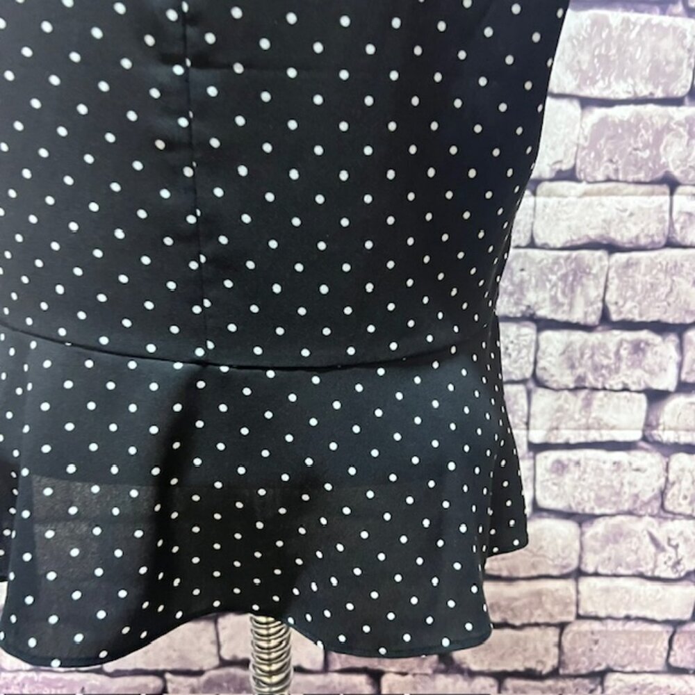 Talbots Black & White Polka Dot Blouse W/ Peplum Bottom Size 10 - Picture 6 of 8